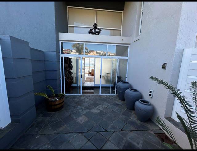 7 BEDROOM HOUSE FOR SALE IN WAVECREST